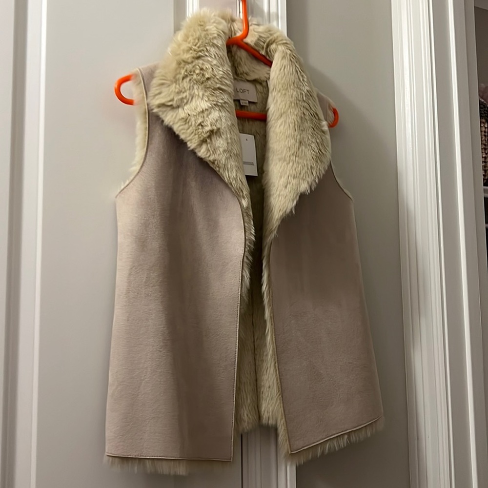 NWT loft fur and suede vest. Size XS.